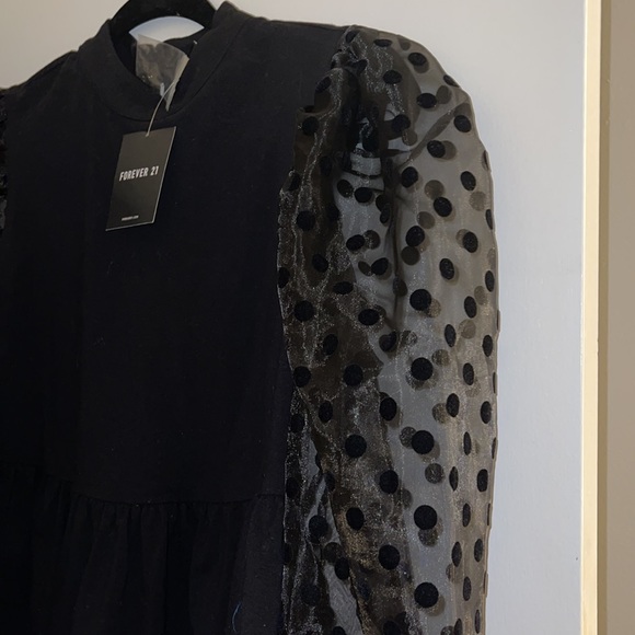 👚😃❤️🥰FOREVER 21 POLKA DOT TOP - Picture 2 of 6
